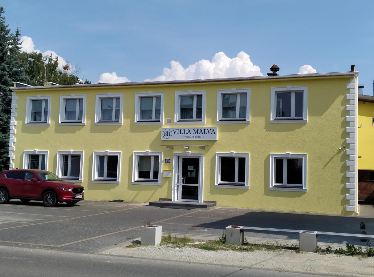 Villa Malva Lomianki Bagian luar foto